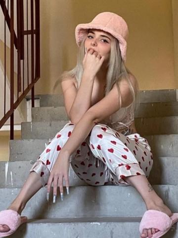Ева